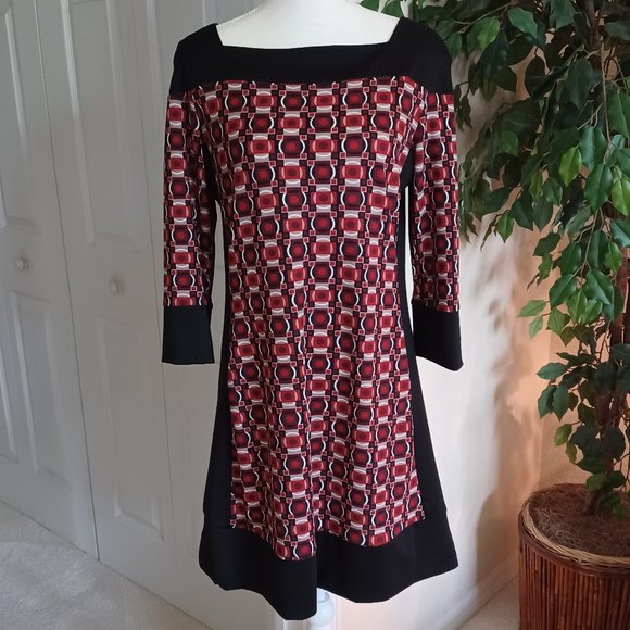EUC French Designer Luc FoNTaiNe Slimming Mod/Retro Style Dress Size Large - Picture 1 of 5